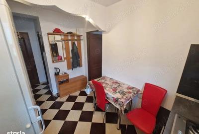 Apartament cu 3 camere, mobilat în Central - 2