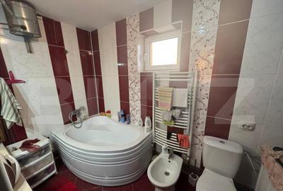 Casa de vanzare, cu 6 camere, 200 mp, zona Hotar - 7