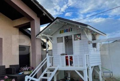 Casă cu 4 camere cu Piscina în Central - 8