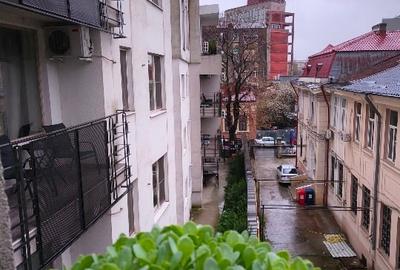 Apartament cu 5 camere decomandat în Unirii - 2