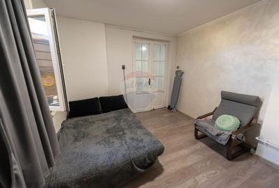 Vila de vanzare in zona P-ta Unirii 140 mp teren - 18