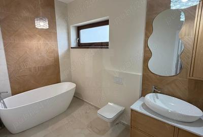 Casă cu Teren 750 Mp în Nișcov - 2