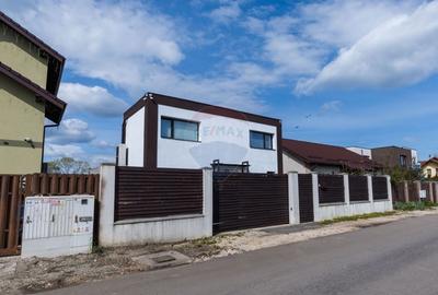 Casă cu 9 camere cu Teren 463 Mp în Stupini - 40