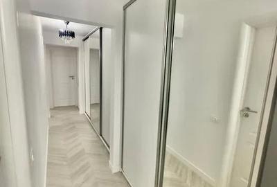 Apartament 3 camere-decomandat-zona Uverturii