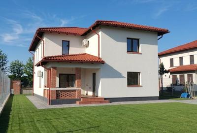 Casă individuală cu 5 camere cu Garaj în Afumați - 1