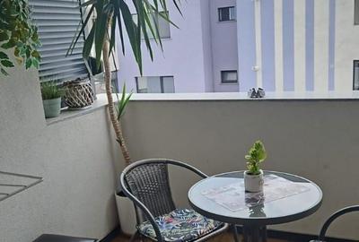 Apartament cu 2 camere decomandat în Central - 2