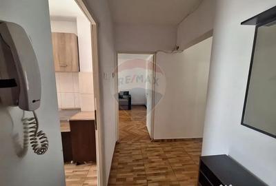 Apartament cu 3 camere decomandat în Sub Arini - 4