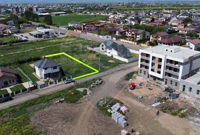 Teren Construcții intravilan de 561 mp, în Nord - 2