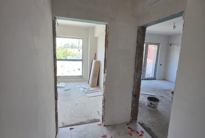 Apartament cu 2 camere semidecomandat în Baza 3 - 5