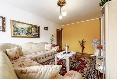 Apartament cu 3 camere decomandat, mobilat în Alfa