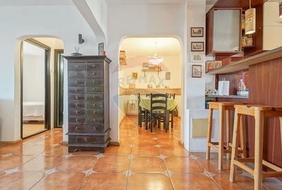 Apartament cu 4 camere decomandat, mobilat în Răcădău