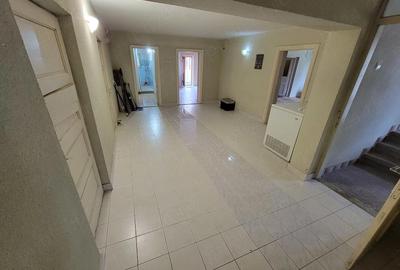 Casă cu Teren 1634 Mp în Gurișoara - 1