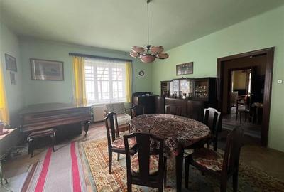Casa singura in curte, cu garaj, Central, Brasov - 12