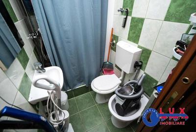 Apartament cu 4 camere decomandat în Babadag - 6