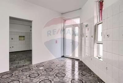 Spațiu comercial, de 70 mp, în Central - 5