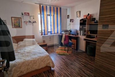 Casă cu 3 camere cu Teren 785 Mp în Central - 2