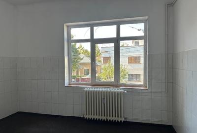 Apartament 4 camere decomandat - 8
