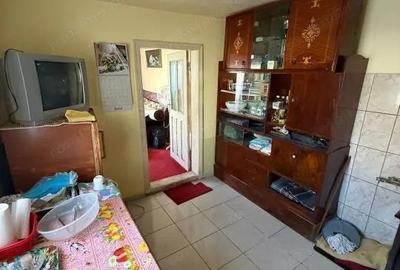 Casă cu Teren 294 Mp în Central - 2