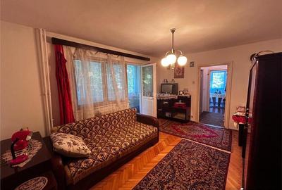 Resita, 2 Cam. Cf. 1, Mobilat+Utilat, Et. 1, Micro 2 - 10