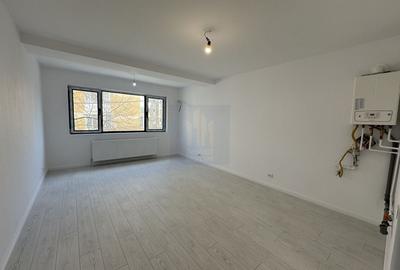 Apartament cu 5 camere decomandat în Crângași - 9