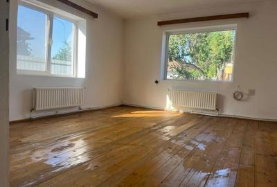 Casă individuală cu 3 camere cu Canalizare în Stupini - 8