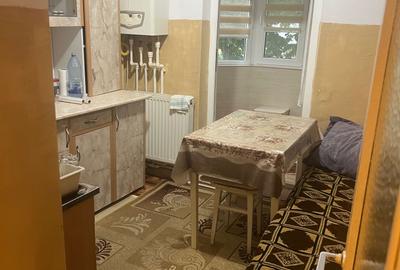 Apartament cu 2 camere decomandat în Calarași 4 - 7