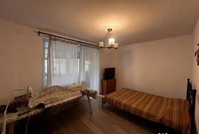 Apartament cu 3 camere decomandat în Iancului - 2
