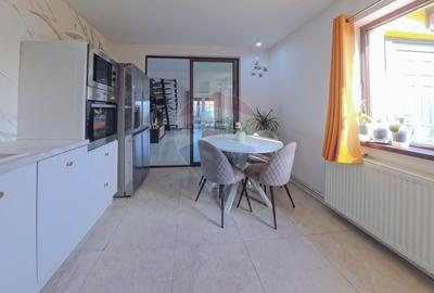 Casă cu 6 camere cu Teren 564 Mp în Hemeiuș - 7