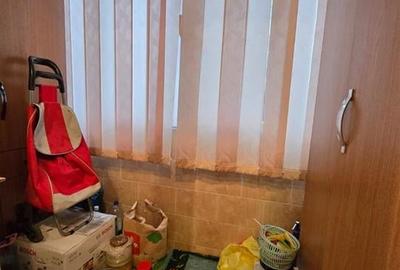 Etaj 1 - Mircea cel Batran - 2 camere model cu geam la baie - 10