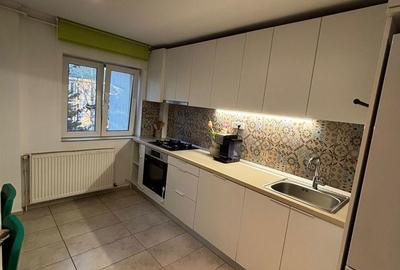 Apartament cu 3 camere în Central - 13