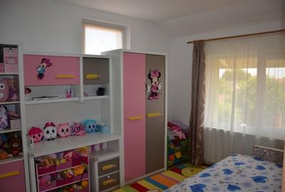 Apartament cu 3 camere semidecomandat, mobilat în Giroc - 7