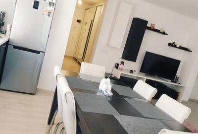 Apartament cu 3 camere decomandat în Crângași
