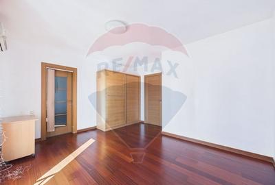 Apartament cu 3 camere decomandat, mobilat în Ștefăneștii de Jos - 5