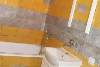Apartament cu 3 camere în Mărăști