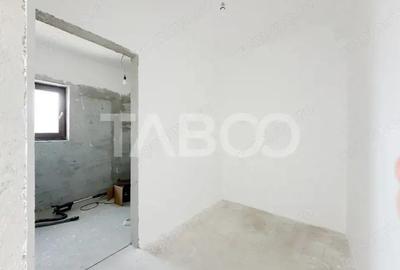 Casă cu 5 camere cu Teren 265 Mp în Central - 8