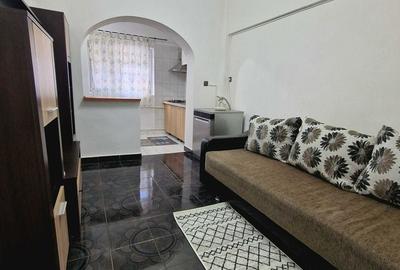 Apartament cu 2 camere decomandat în Crângași
