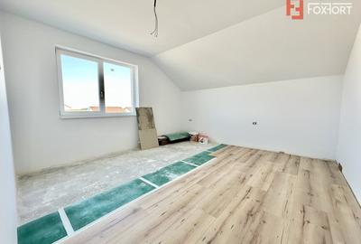 Duplex 4 camere, toate utilitatile, drum pavat Duplex 4 camere, toate utilitatile, drum pavat - 13