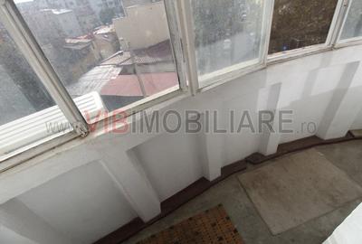 Piata Alba Iulia - Bld. Unirii - bloc mixt - Rond Alba Iulia - 15