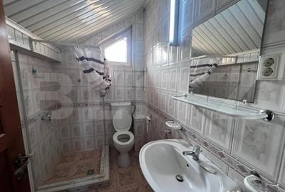 Casă cu 7 camere cu Teren 430 Mp în Gruia - 14