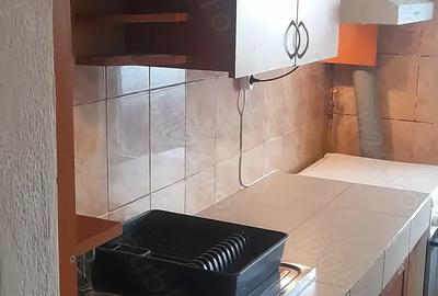 Anchiriez apartament. Cu 3 camere - 6