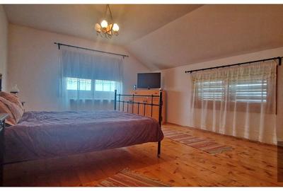 Casă cu 5 camere decomandat cu Teren 927 Mp în Hărman - 9