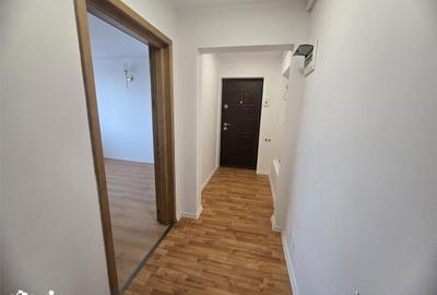 Apartament cu 3 camere decomandat în Central - 2