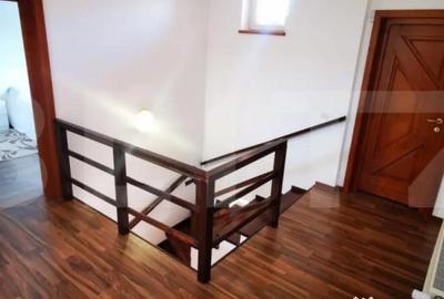 Casă cu 5 camere cu Teren 1000 Mp în Central - 2