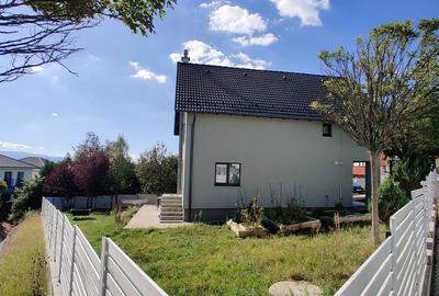 Casă cu 4 camere cu Teren 573 Mp în Central - 17