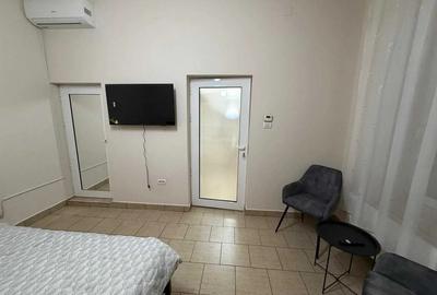 Ap decent cu termoteca si spatios 1 cam zona centrala parter - 2