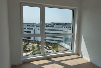 Apartament cu 4 camere semidecomandat în Străulești