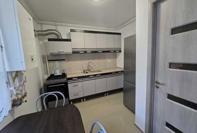 Garsonieră decomandată în Central