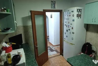 Apartament cu 3 camere decomandat în Obcini - 1
