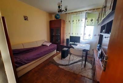 Apartament cu 3 camere decomandat în Ștrand - 4