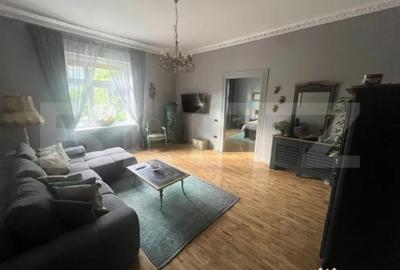 Apartament cu 2 camere semidecomandat, mobilat în Central